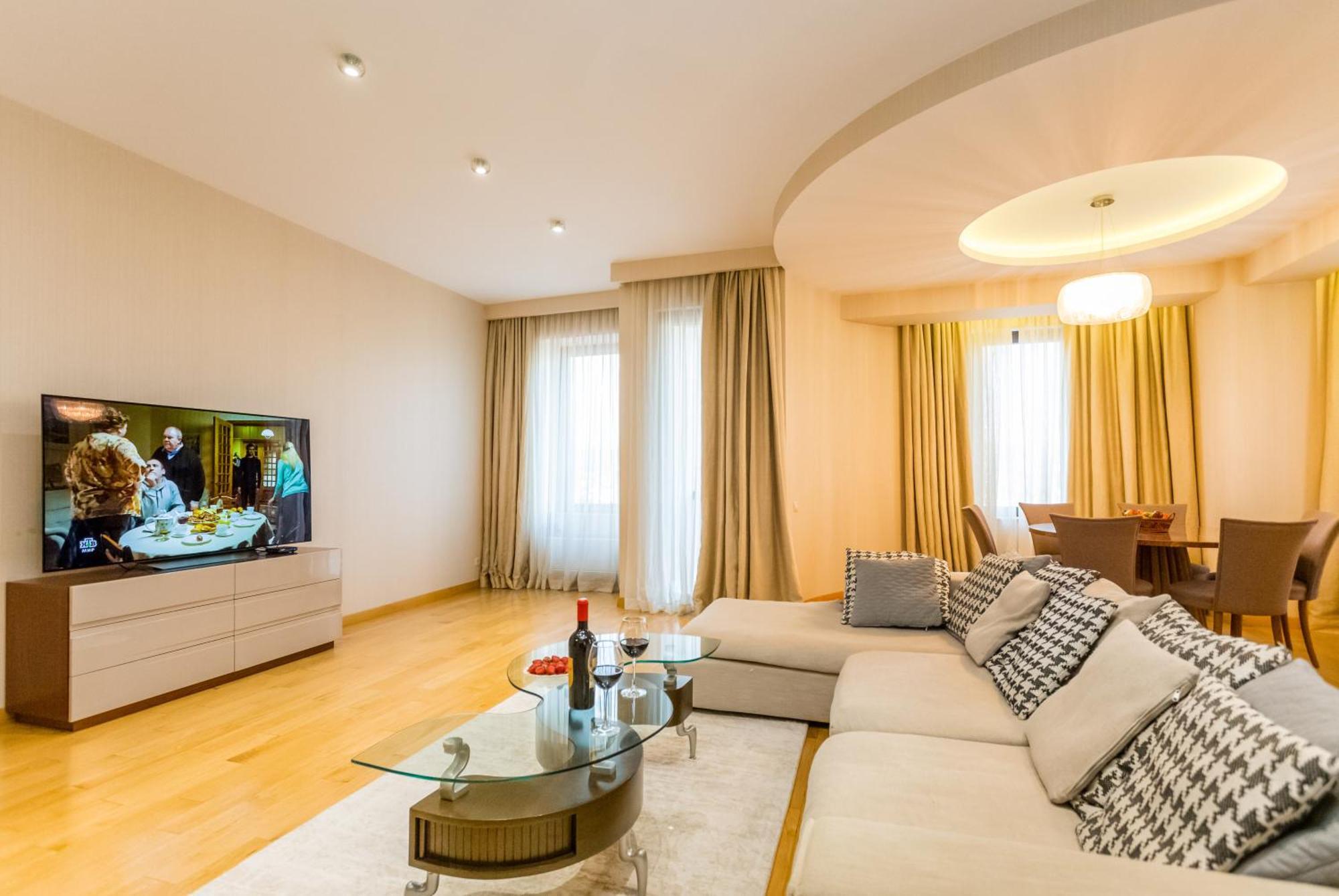 Central Cosy 5Bd-5Bath Apartment Tbilisi Exterior foto