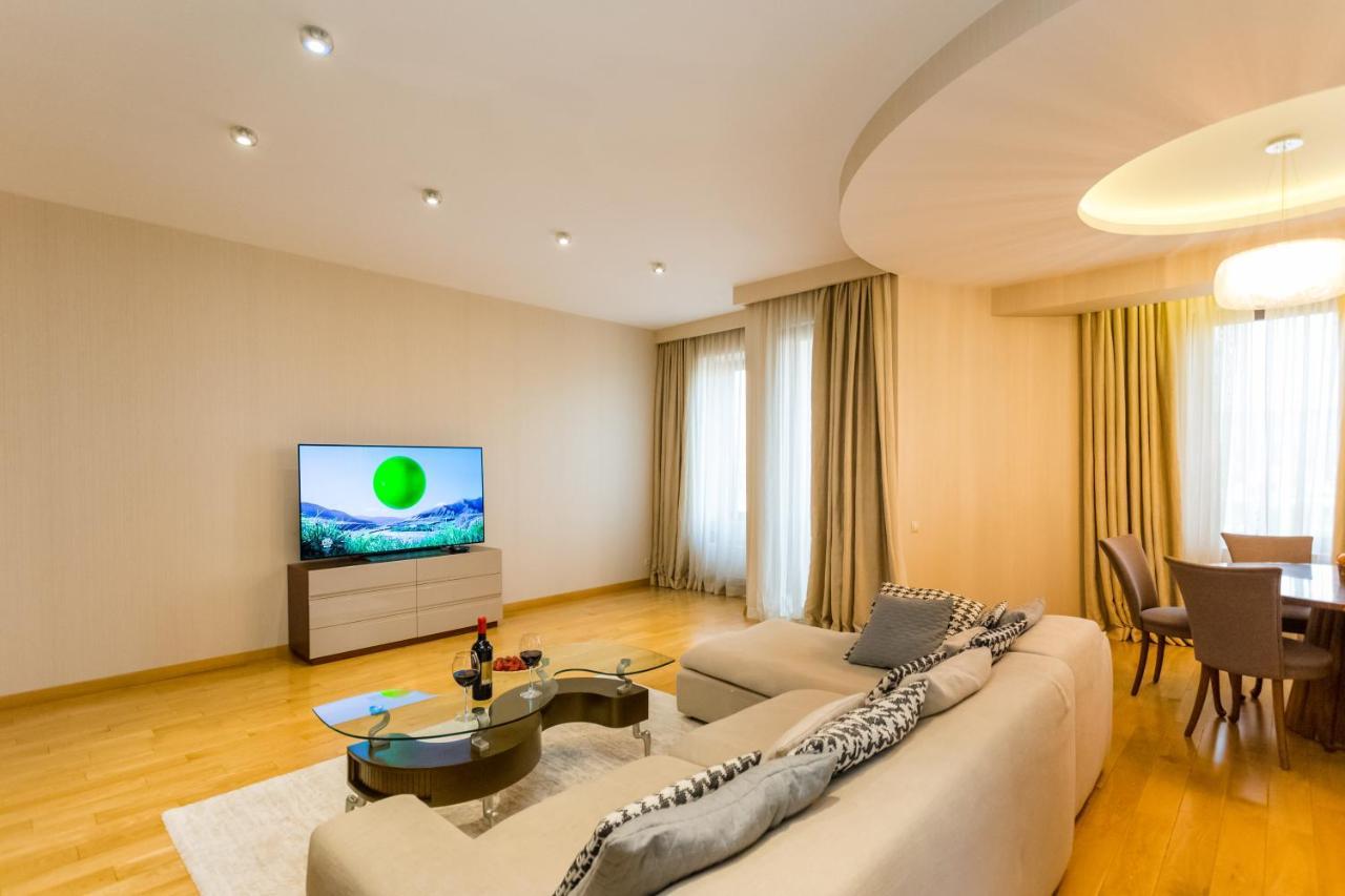 Central Cosy 5Bd-5Bath Apartment Tbilisi Exterior foto