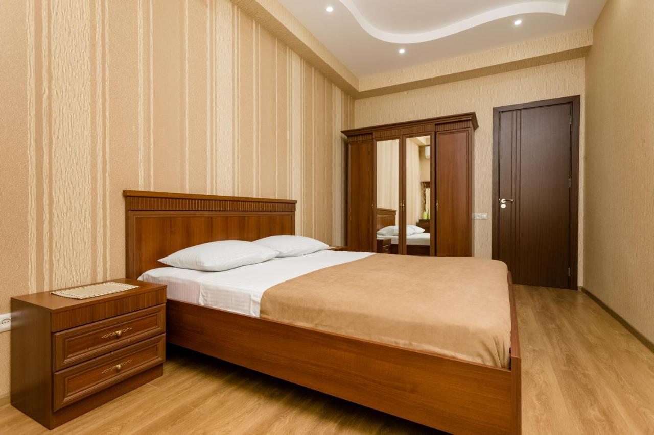 Central Cosy 5Bd-5Bath Apartment Tbilisi Exterior foto