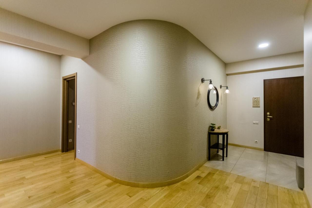 Central Cosy 5Bd-5Bath Apartment Tbilisi Exterior foto